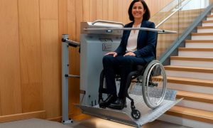 salvaescaleras-para-silla-de-ruedas-en-huelva-instalacion-y-mantenimiento